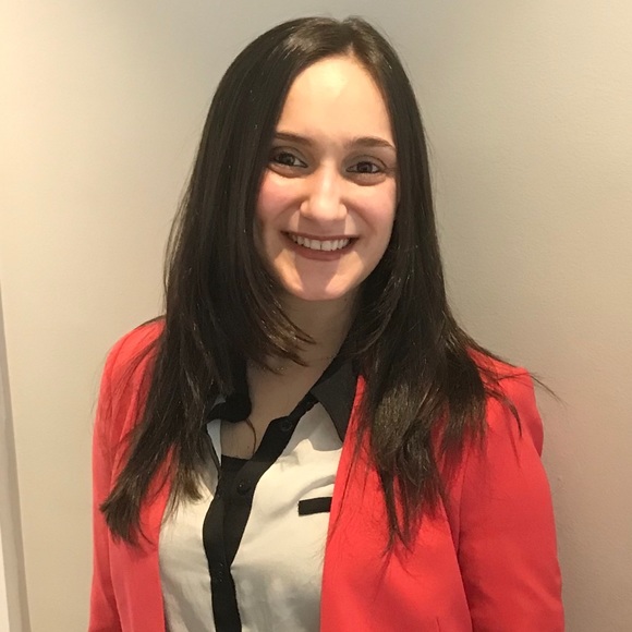 Meet your Posher, Sabrina - Picture 1 of 1